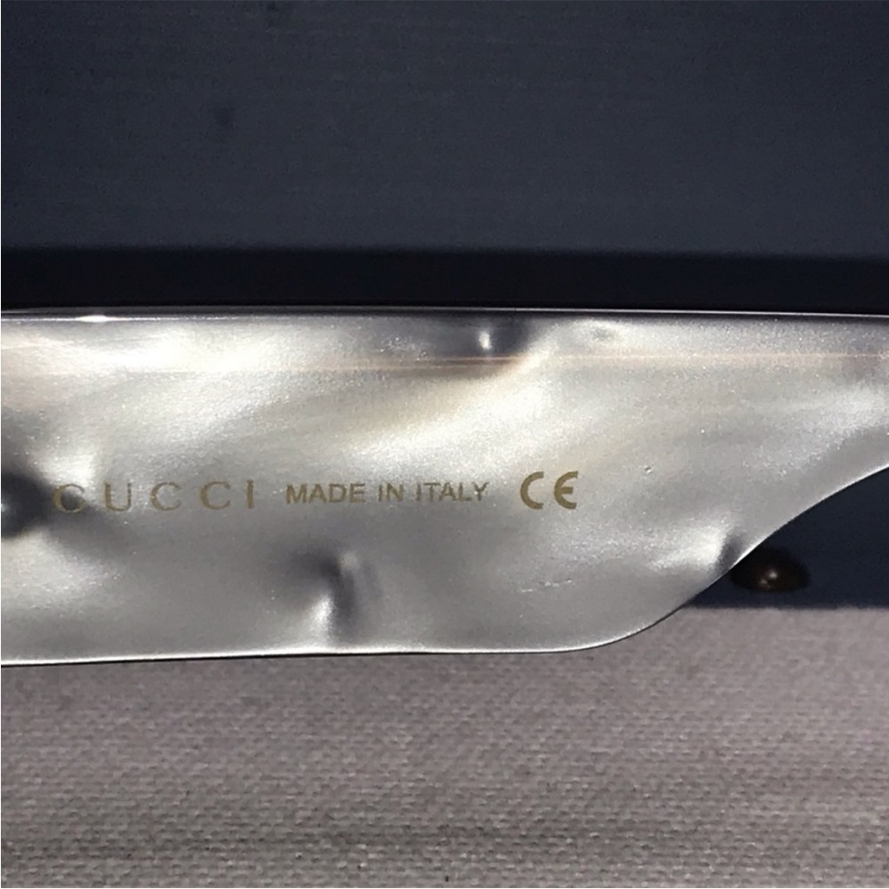 New GUCCI Monochromatic Rectangle Sunglasses w/ Interlocking G Temples - Picture 11 of 14